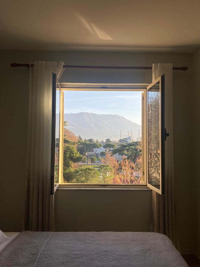 Central Park Rooms Tirana Esterno foto