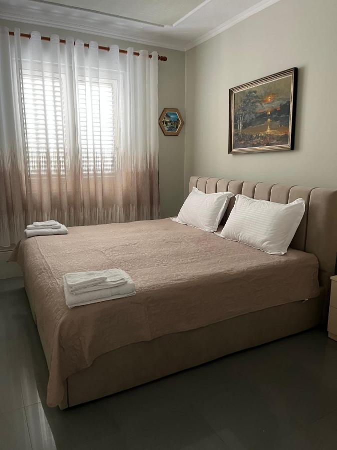 Central Park Rooms Tirana Esterno foto